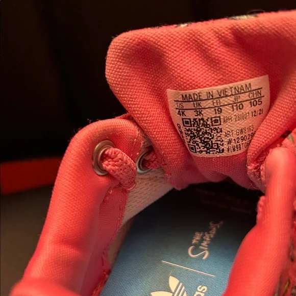 Adidas “Simpsons” Toddler Girls Shoes Size 4 - Picture 6 of 7